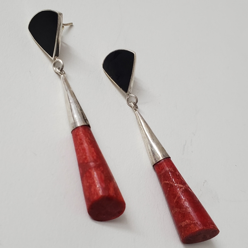 Sterling Silver 925 Coral Onyx Earrings – A Bold Fusion of Elegance and Nature